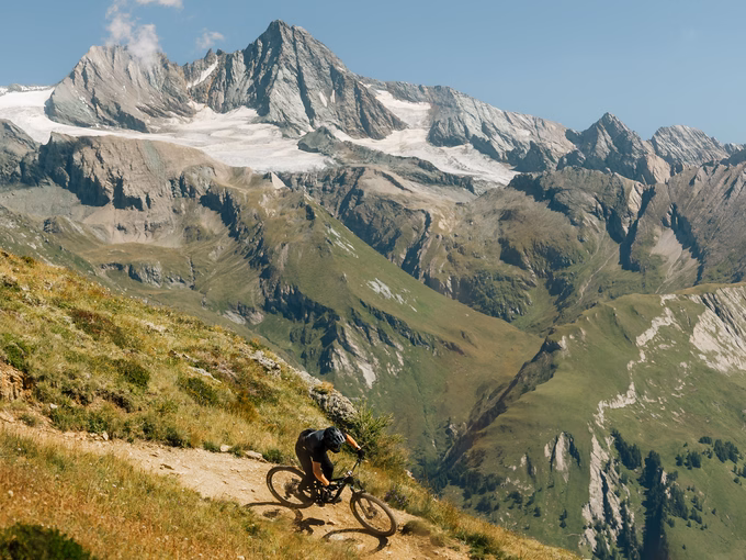 Biker im Trail-Bikepark Großglockner