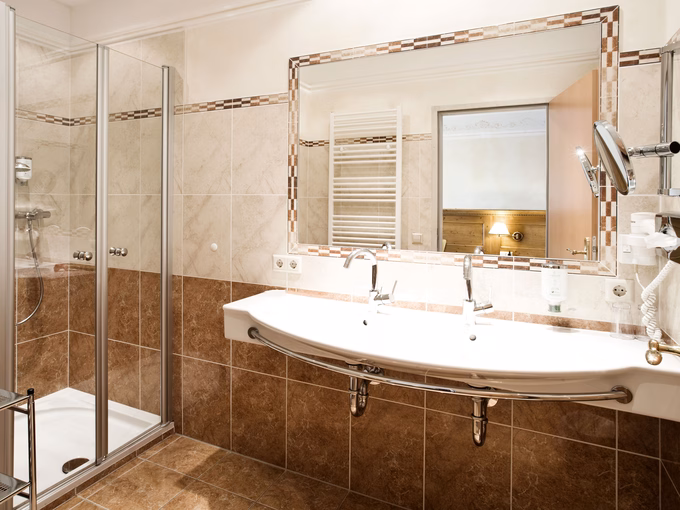 Badezimmer Suite Tirol