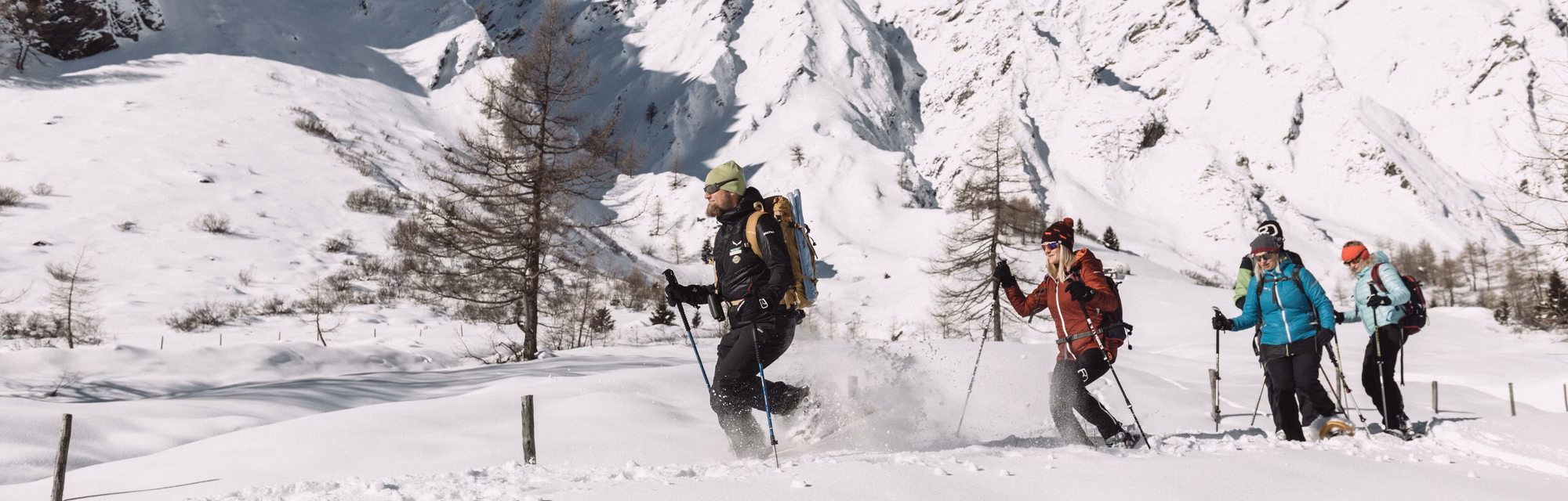 Schneeschuhwanderer in Kals am Großglockner